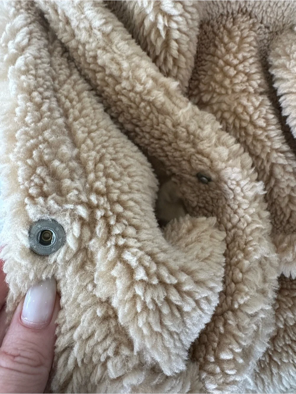 Alo Yoga Foxy Sherpa Jacket in Camel